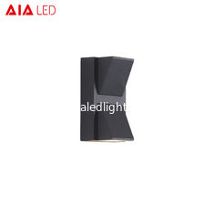 China Impermeable al aire libre IP65 arriba y abajo de la luz llevada de la pared de la lámpara de pared &amp;LED para la casa de campo proveedor