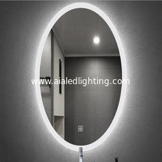 China La luz antiniebla inteligente multifuncional por encargo del espejo llevó la luz del espejo de la pared del hotel HD de la lámpara del espejo del cuarto de baño proveedor