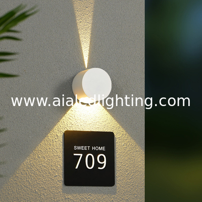 Luces de pared impermeables ajustables para exteriores de estilo doméstico moderno y sencillo lámpara de pared exterior foco de luz de balcón lámparas de pared proveedor